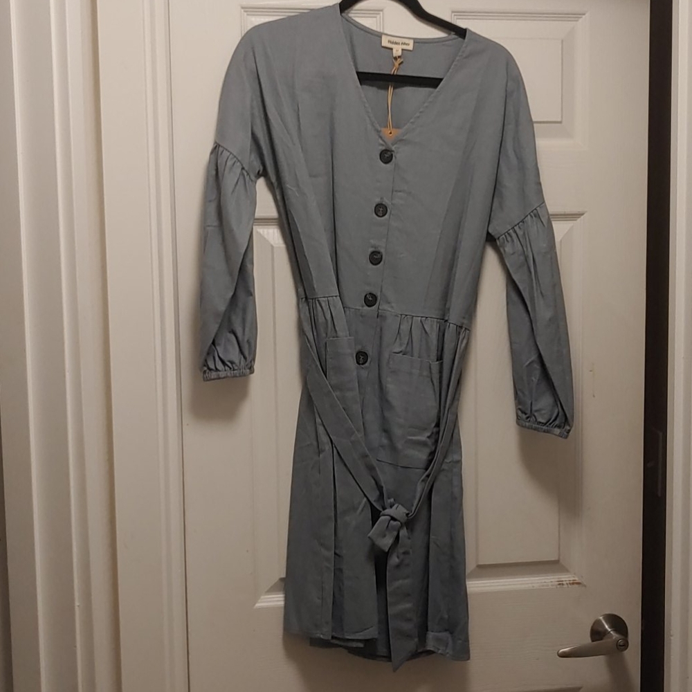 3/4 length slv button down dress w/ belt